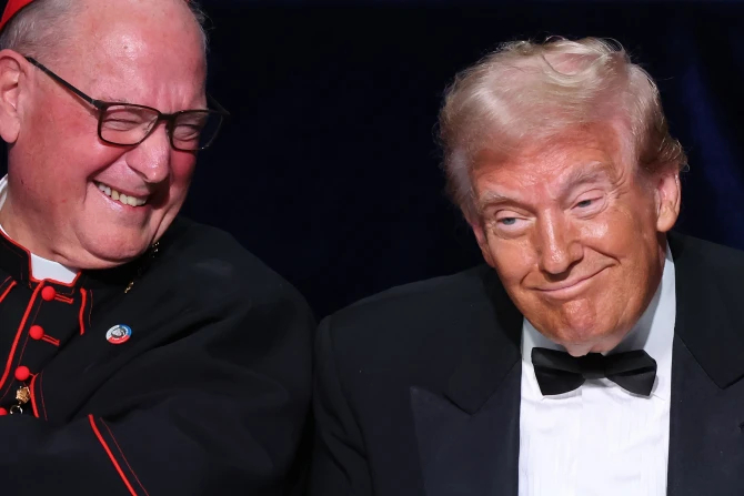 Трамп, Гэффиган поджарили Харрис за пропуск благотворительного ужина с Элом Смитом