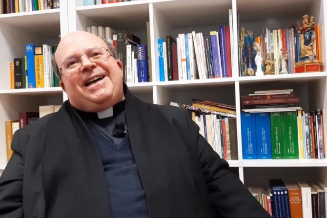 Папа Франциск - сторонник народного благочестия, считает эксперт