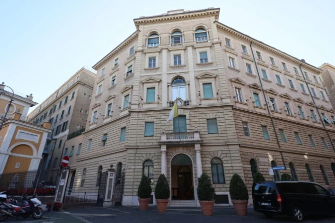 Ведущий иезуит поддерживает мероприятие "ЛГБТК-католики", проведенное в штаб-квартире ордена в Риме