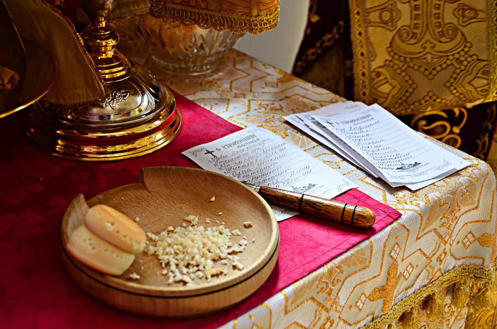 Молебен в храме: что это такое, как и какой можно заказать