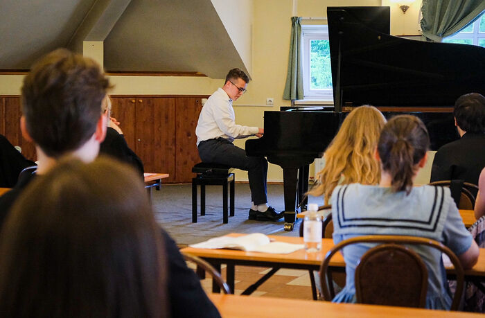 Свято-Тихоновский университет приглашает принять участие во II международном переводческом конкурсе стихотворений