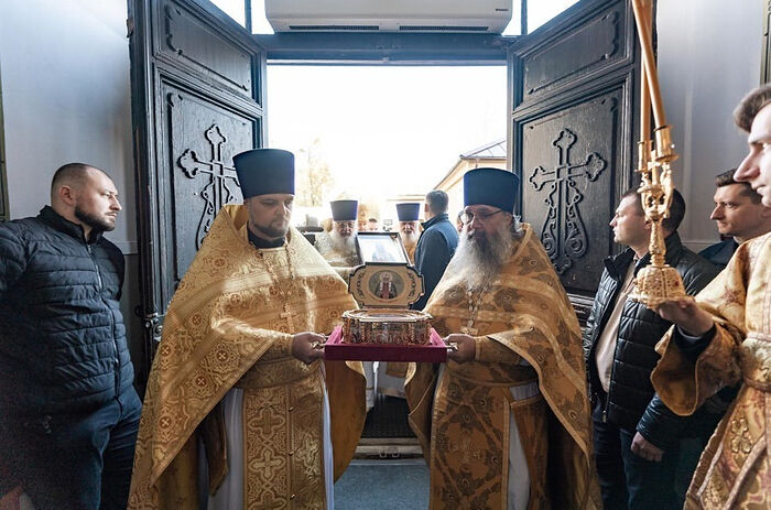 Состоялось принесение ковчега с частицей мощей святителя Тихона в Подольскую епархию