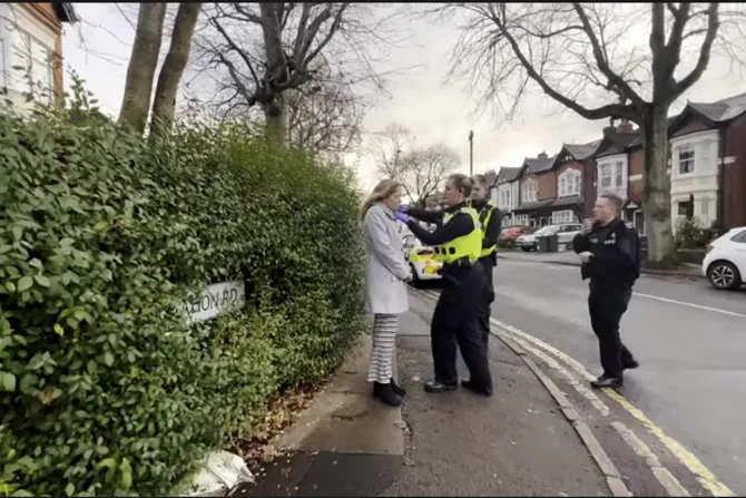 Епископы Великобритании предупреждают, что новый закон об общественном порядке несправедливо затрагивает верующих людей
