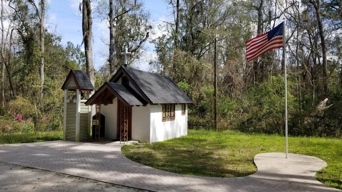 Храм Христа в Мемориальном парке: самая маленькая церковь в Америке