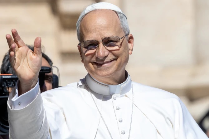 Папа Лев XIV: Прежде чем стать верующими, мы призваны быть людьми