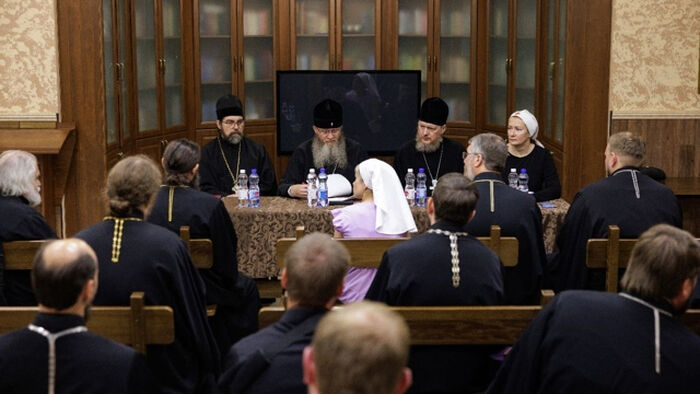 Представители Синодального отдела по благотворительности и Луганской епархии обменялись опытом больничного служения