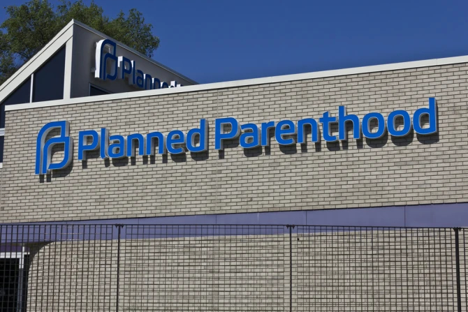 Planned Parenthood заявляет, что число абортов достигло рекордного уровня, а финансирование налогоплательщиками увеличивается