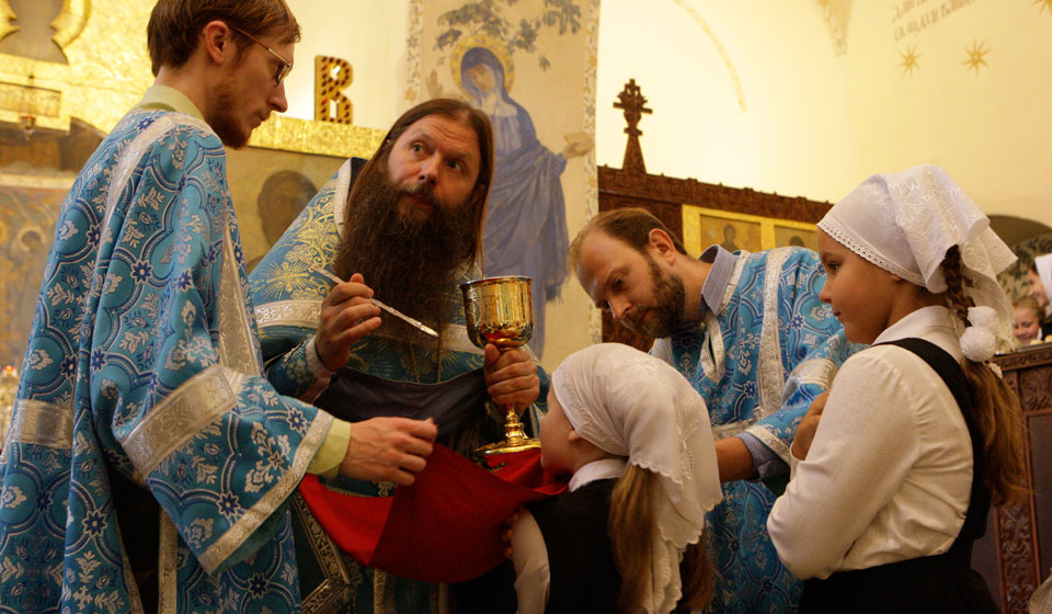 Сколько раз в году нужно причащаться?