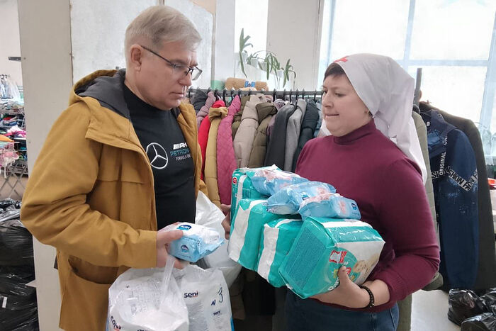 РУССКАЯ ПРАВОСЛАВНАЯ ЦЕРКОВЬ ОКАЗЫВАЕТ ПОМОЩЬ ПОСТРАДАВШИМ ОТ НАВОДНЕНИЯ В РОССИИ И КАЗАХСТАНЕ