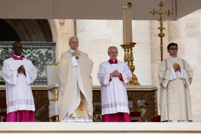 Папство начинается: Папа Лев XIV призывает к единству Церкви на инаугурационной мессе