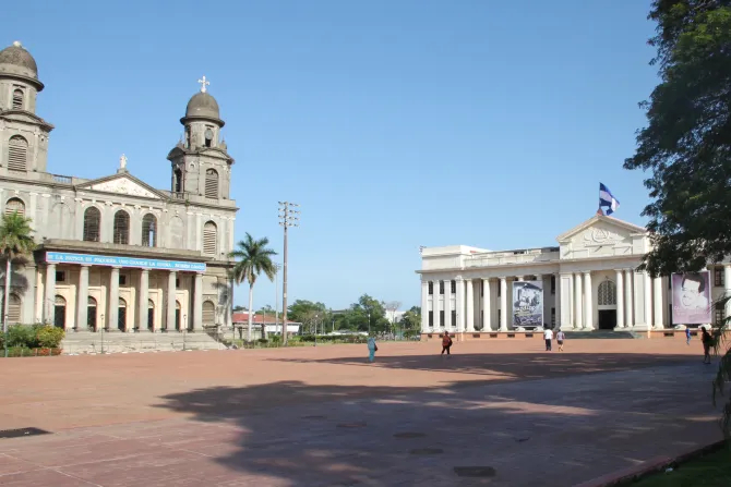 Никарагуанская диктатура закрывает все больше некоммерческих католических организаций и евангелических церквей