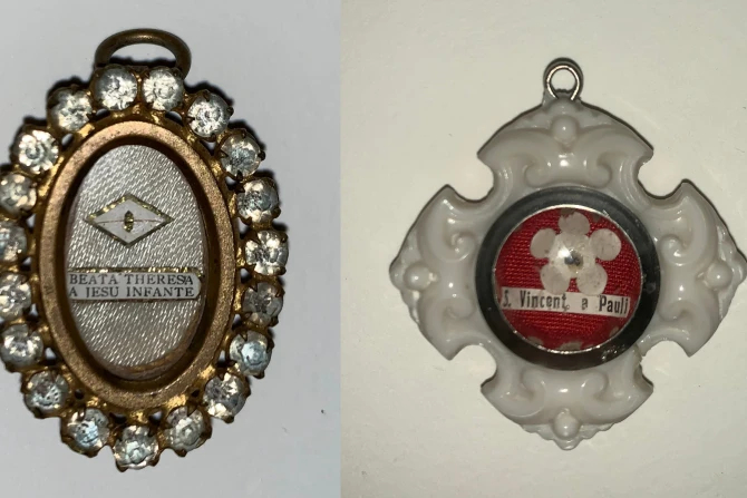 В католическом университете в Бронксе теперь хранится большая коллекция реликвий