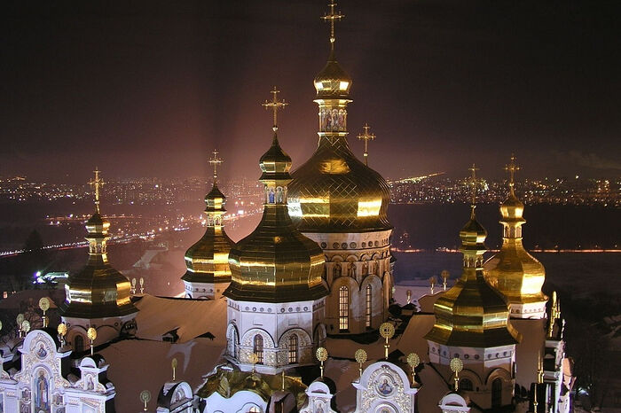 У насельников Киево-Печерской лавры отобраны последние два храма