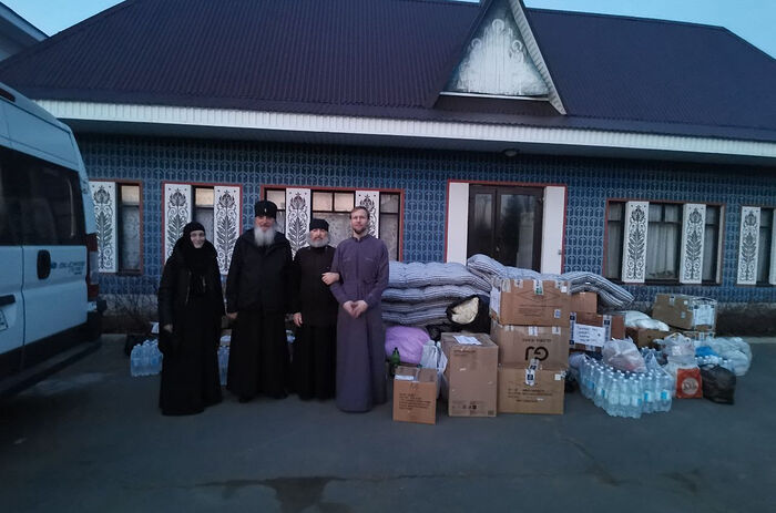 Церковь оказывает помощь в зоне подтопления в Курганской и Оренбургской областях
