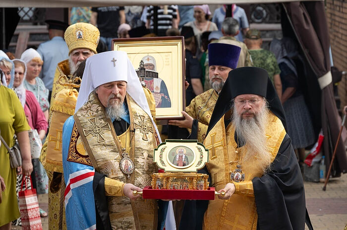 Состоялось принесение ковчега с мощами святителя Тихона, Патриарха Московского, в Белгородскую митрополию
