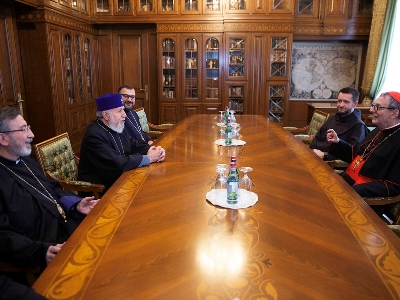 Католикос Всех Армян принял кардинала Клаудио Гуджеротти