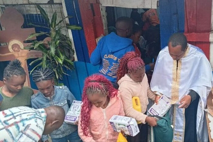 Патриарший экзархат Африки оказал помощь пострадавшим в зоне затопления в кенийском городе Найваше