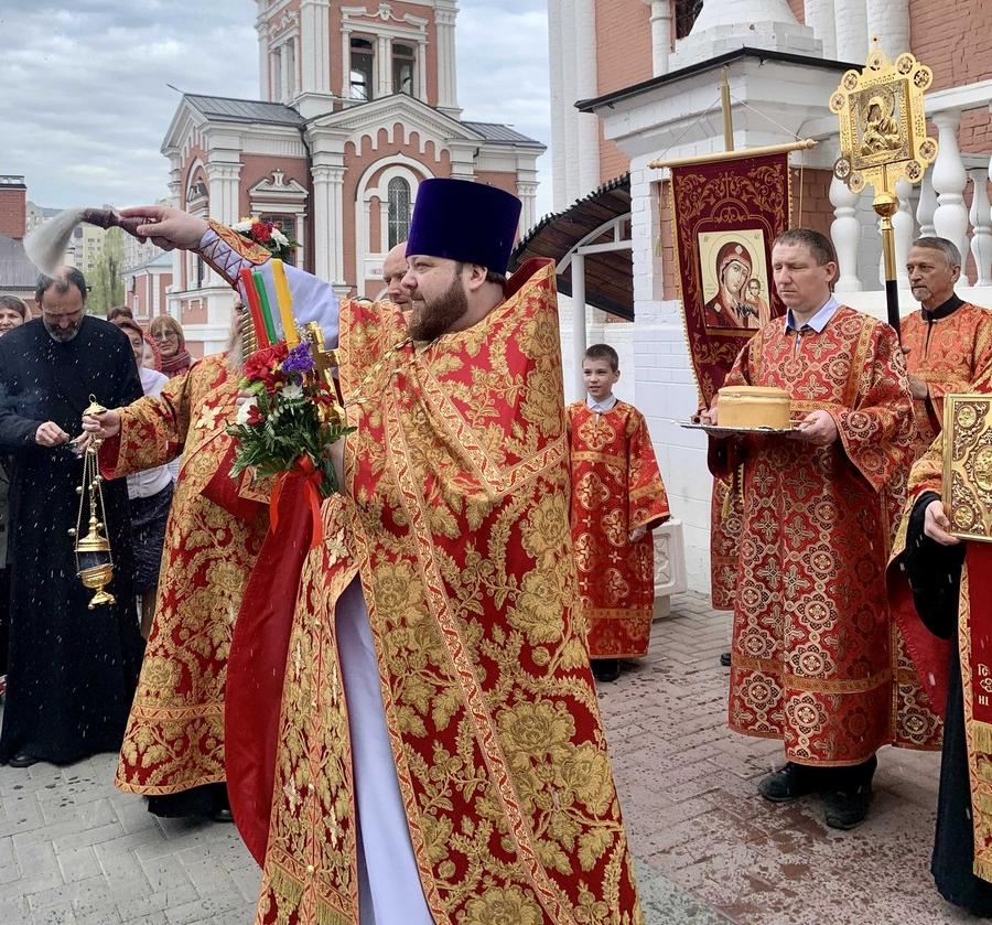 Светлая седмица: первая неделя по Пасхе Христовой