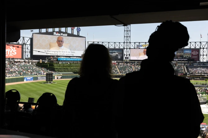 Папа Лев XIV призывает молодежь быть "маяками надежды" на мероприятии в Чикаго