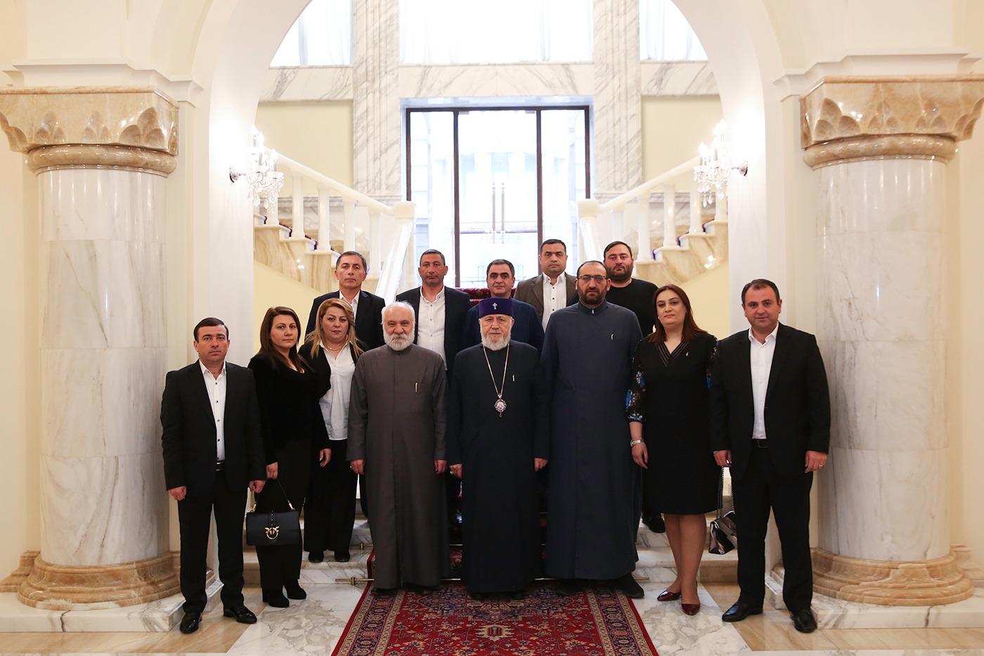 Католикос Всех Армян принял членов фракции «Эчмиадзин» Совета старейшин Вагаршапатской общины