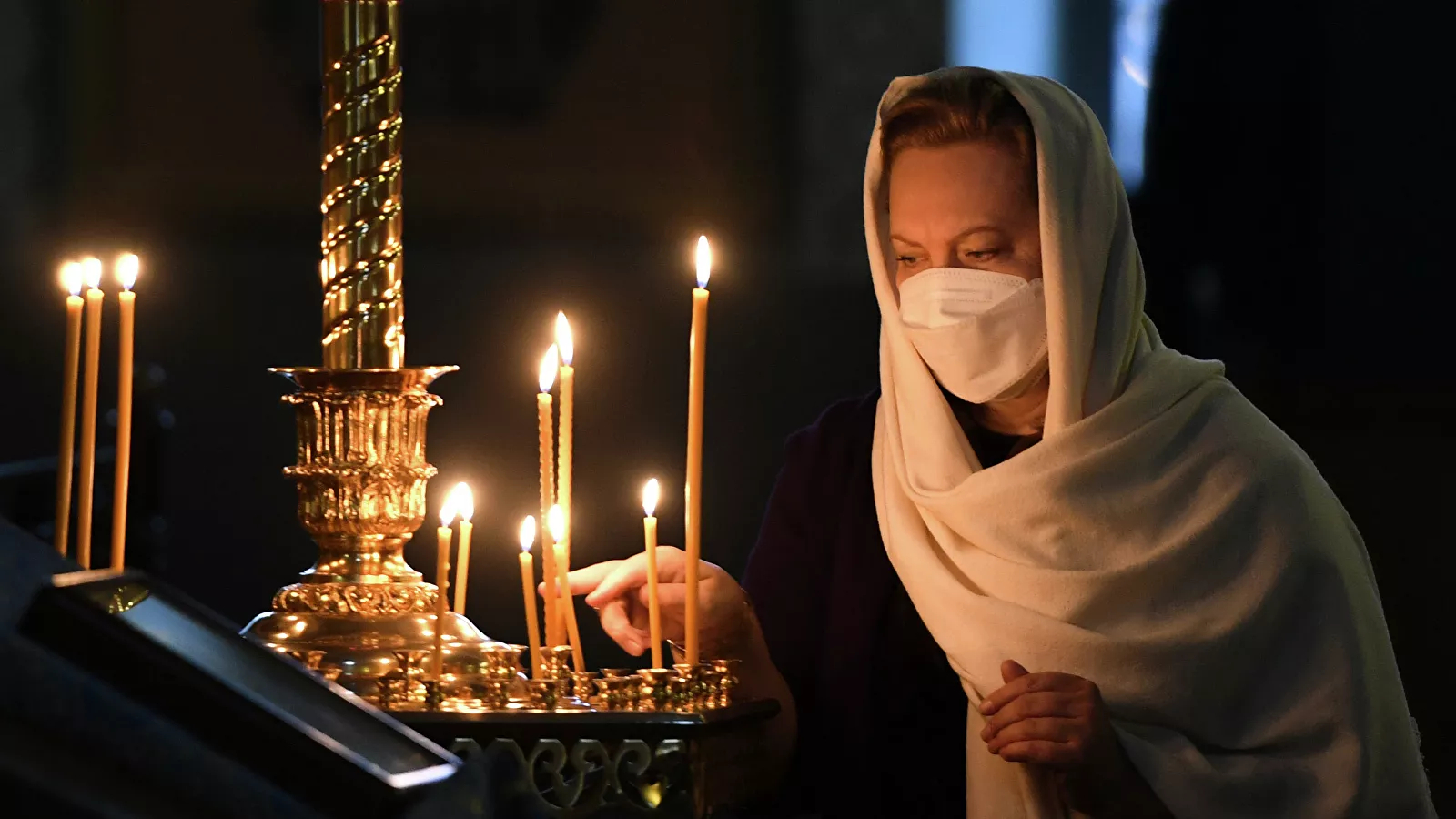 Санитарные меры в православных храмах пока не будут ослаблены