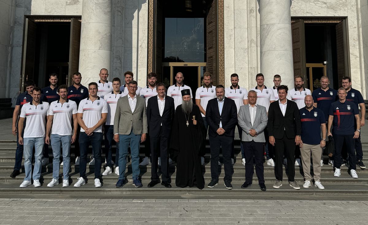 Патриарх благословил сербских ватерполистов перед поездкой на Олимпийские игры