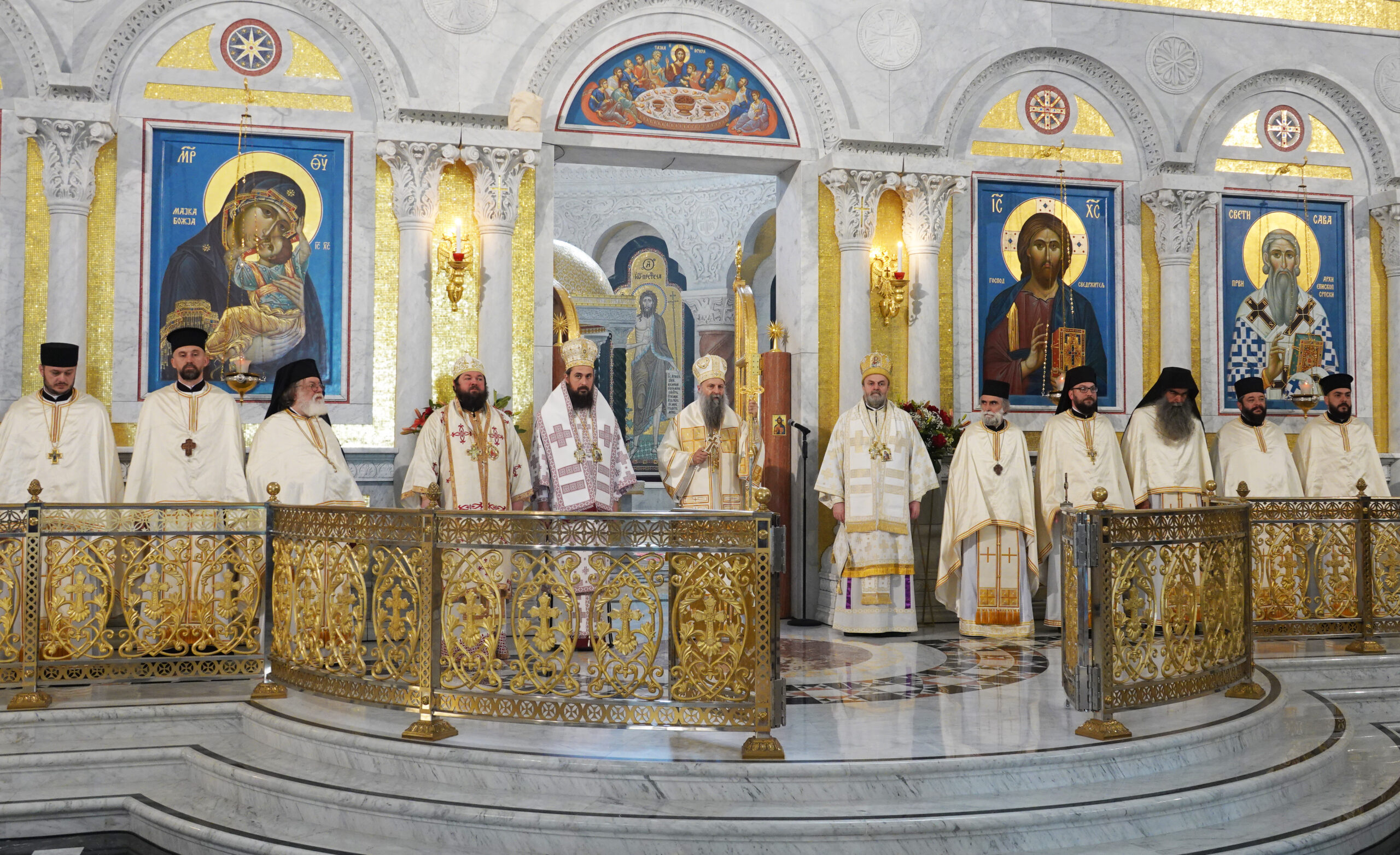 Патриарх Порфирий и архиепископы Иустин, Стефан и Йован совершили богослужение в церкви Святого Саввы