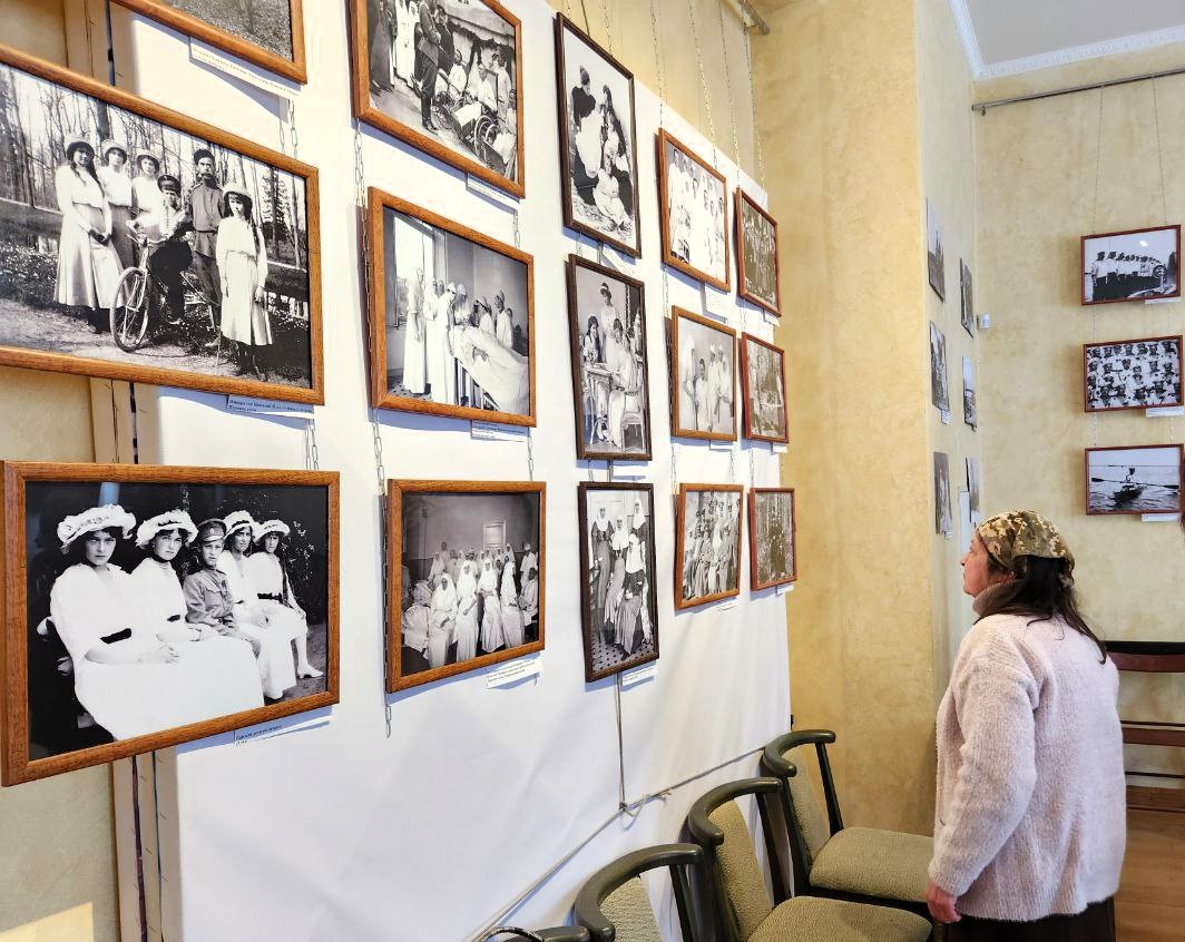 В Ялте открылась выставка исторических фотографий Царской семьи