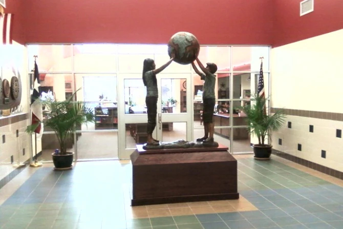 Новая программа изучения Библии в государственных школах Техаса подвергается тщательному анализу