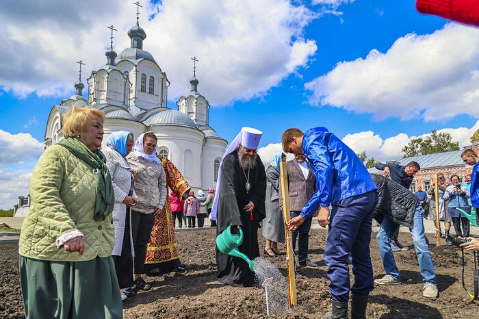 Врио главы Тамбовской области и глава Тамбовской митрополии приняли участие в закладке монастырского сада памяти воинов — героев СВО