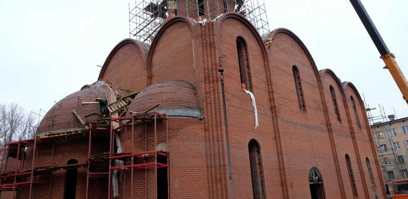 Храм в форме корабля строят на Лодочной улице Москвы