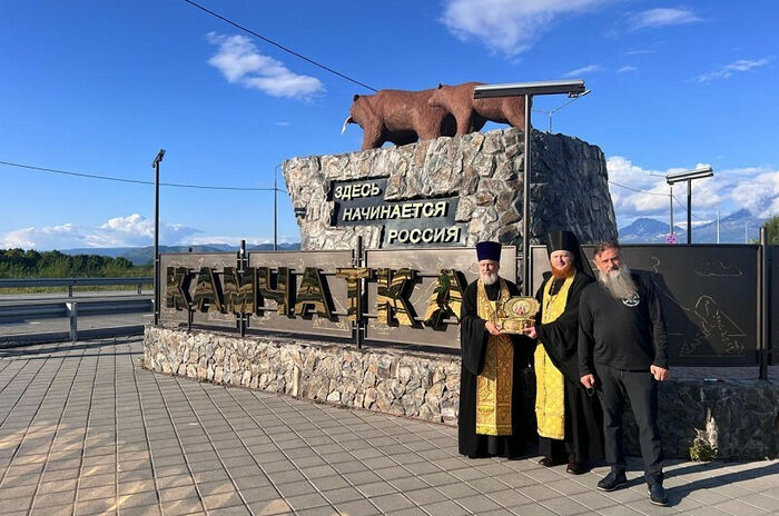 Состоялось принесение на Камчатку ковчега с мощами святителя Тихона, Патриарха Всероссийского