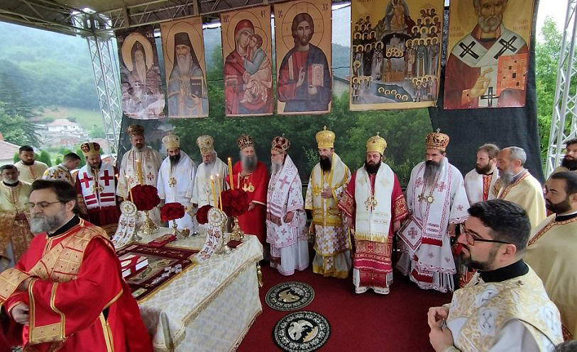 Во славу и честь Святых мучеников Сурдулицких