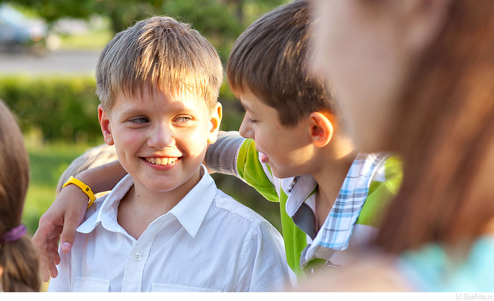 Кто же всё-таки нас воспитывает: семья или улица?