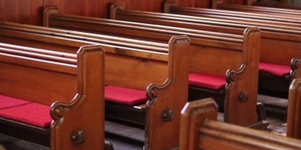 В 2025 году в Британии ежедневно совершалось 10 преступлений против церквей