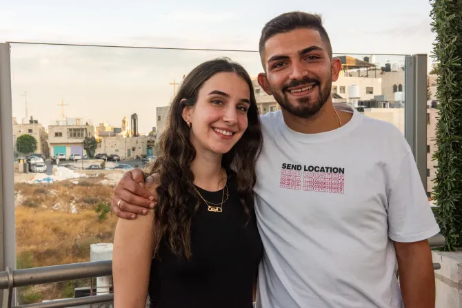 Остаться в Вифлееме: Христианская пара решает пожениться и пустить корни, несмотря на трудности