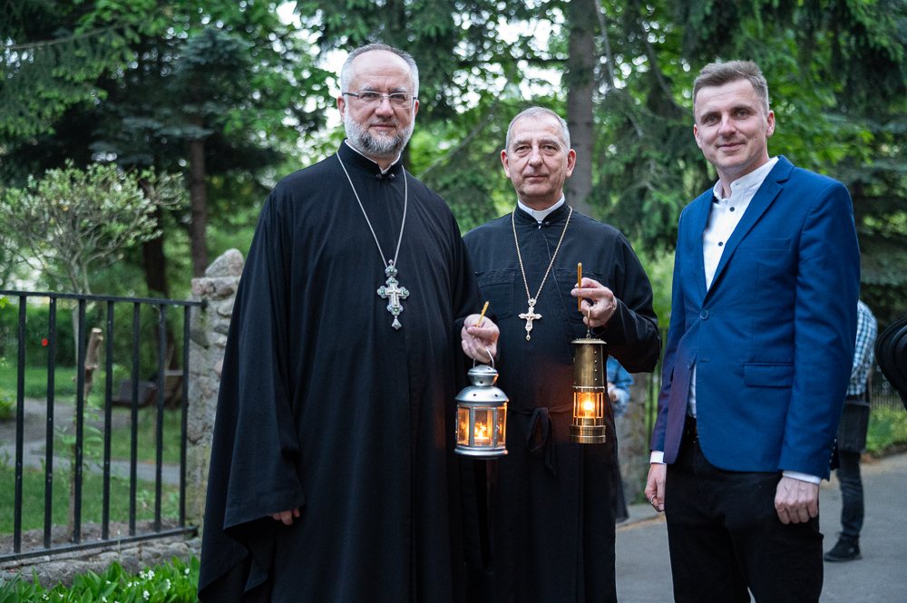 Священный огонь доставили в Варшаву