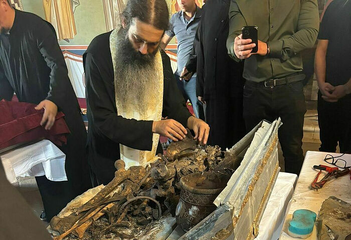 Обретены мощи святителя Никодима (Милоша)