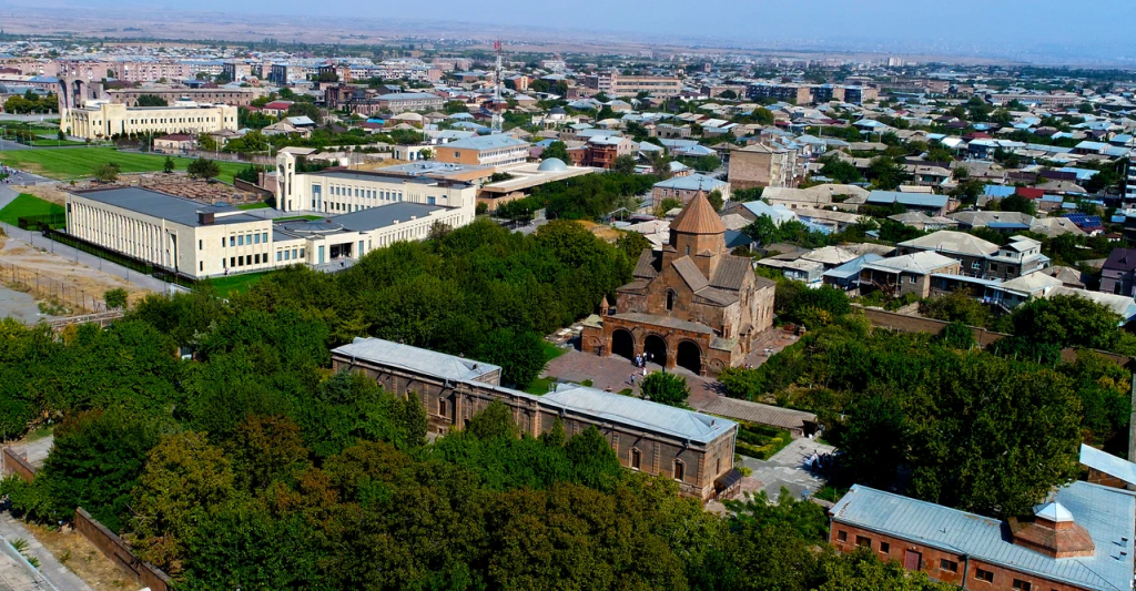 Церковь Святой Гаянэ. Эчмиадзинский монастырь. Вагаршапат. Армения.png