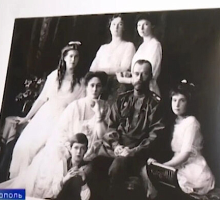 В Андреевке представили фотовыставку «Царская семья. Любовь и милосердие»