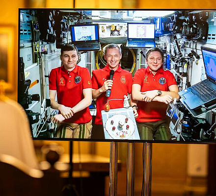 Cостоялся Пасхальный телемост Святейшего Патриарха Кирилла с российскими космонавтами