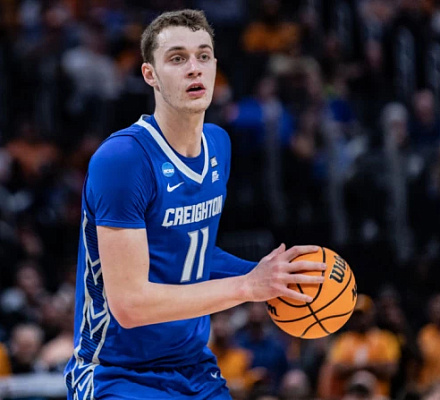 8 католических университетов готовятся к участию в мужском баскетбольном турнире NCAA