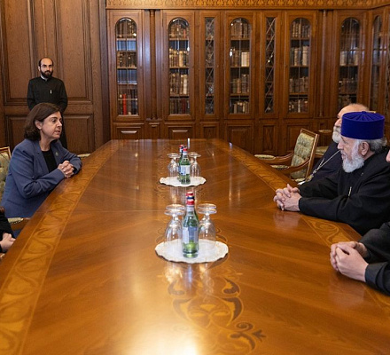 Католикос всех армян принял бывшего председателя Международного уголовного суда (МУС)