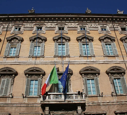 Италия вводит уголовную ответственность за суррогатное материнство, за которым обращаются итальянские граждане за рубежом