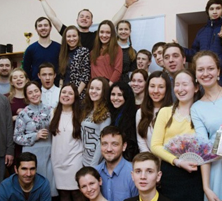 Der kasanische Jugendclub 'Azbuka' diskutierte die Merkmale des Predigens im Internet