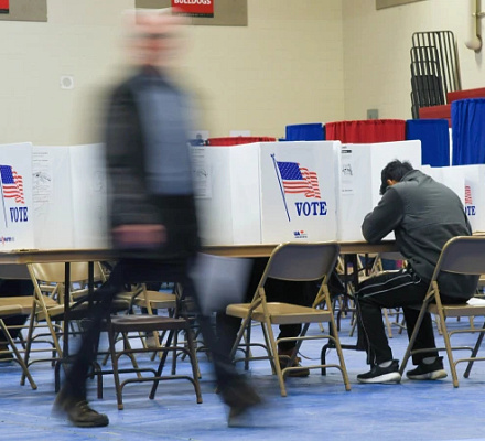 3 штата голосуют против выбора школы, показывают прогнозы