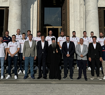 Патриарх благословил сербских ватерполистов перед поездкой на Олимпийские игры