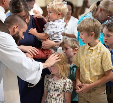 Каково это - быть капелланом в дороге с Телом Христовым