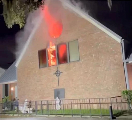 Во Флориде произошел второй за 16 месяцев пожар, расследуемый как поджог