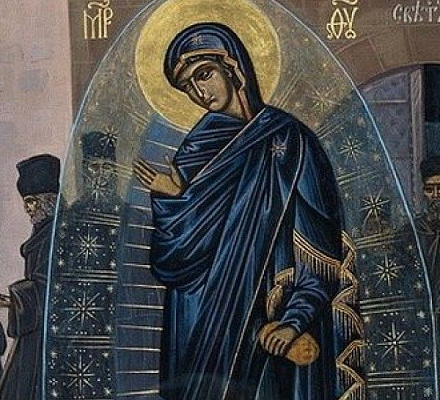 Die beleuchtete Ikone der Mutter Gottes